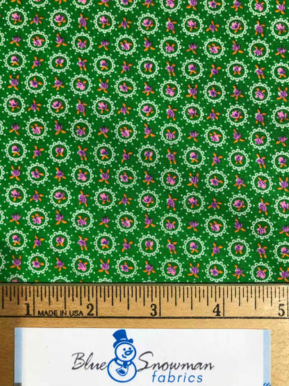 Kelly Green Fabric, sewing fabric, quilting, fabric by the yard, 100% Cotton, Tiny rose floral fabric,  blender fabric