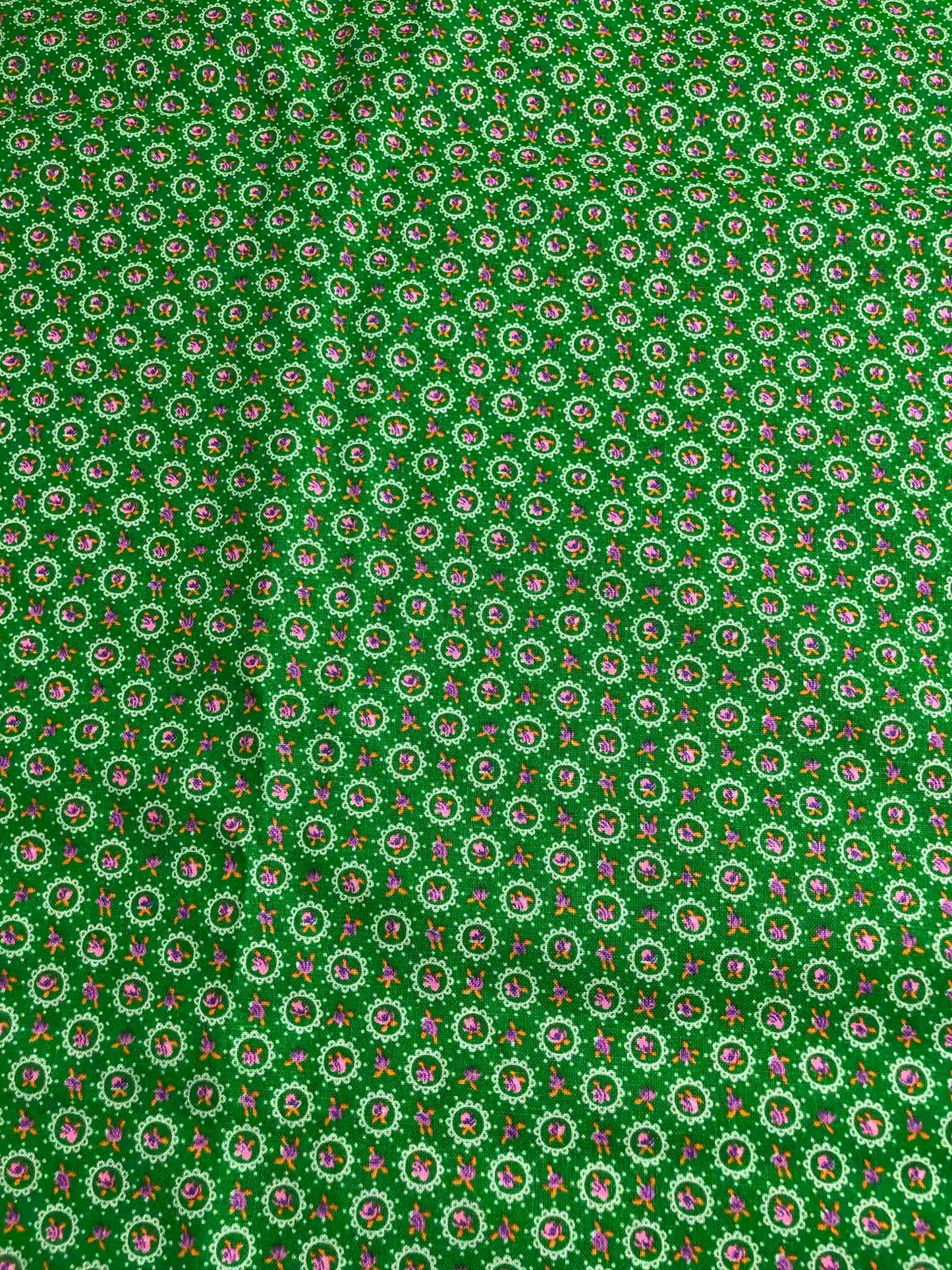 Kelly Green Fabric, sewing fabric, quilting, fabric by the yard, 100% Cotton, Tiny rose floral fabric,  blender fabric