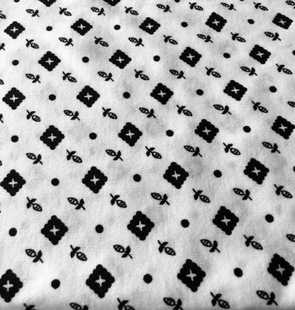 WIDE WIDTH White Knit Fabric, Black and White knit, Fabric by the Half Yard, apparel fabric, Sewing, crafting, 60in