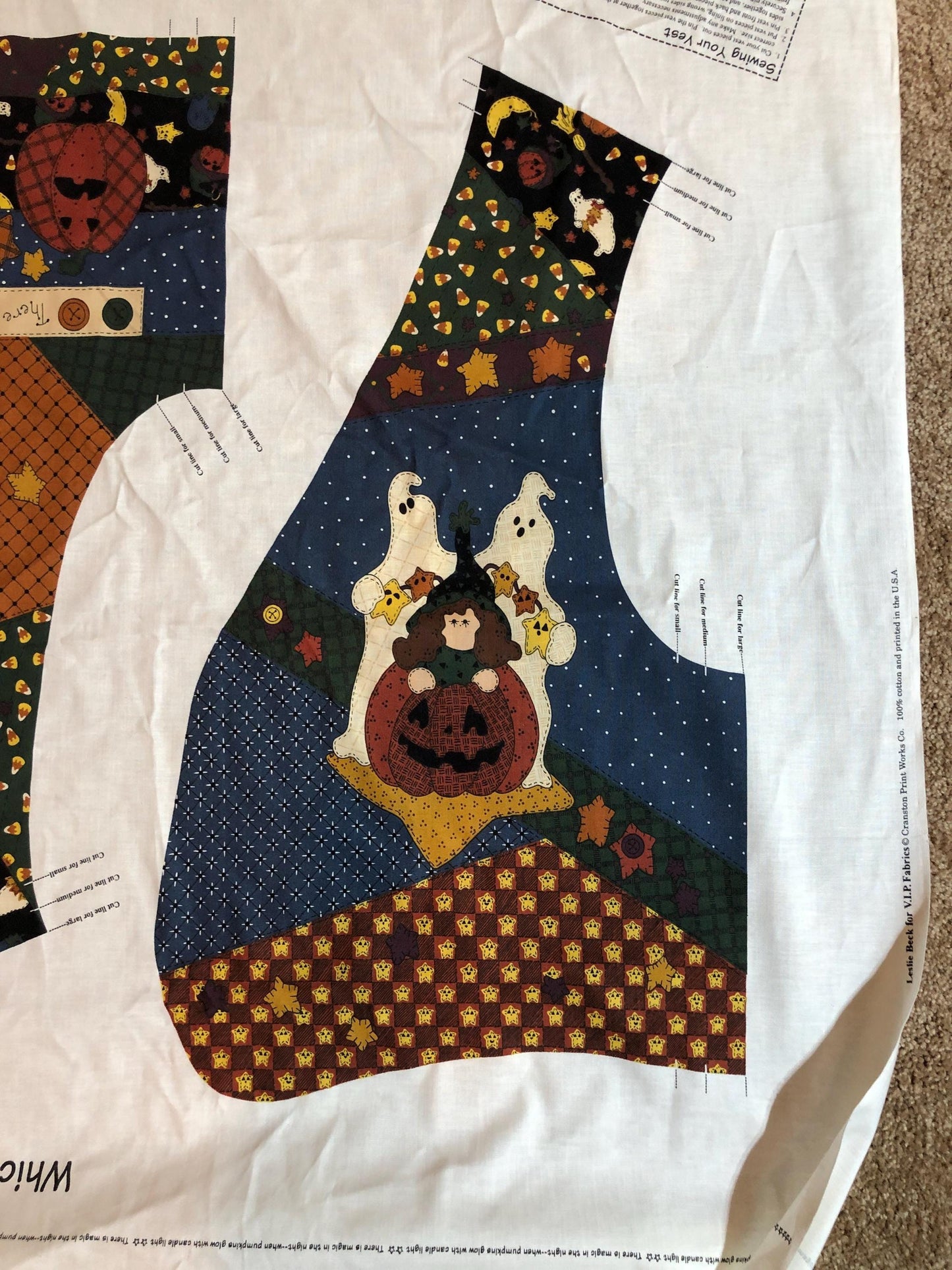 Women's Halloween vest panel, Hocus Pocus fabric  Sewing, crafting, vest pattern, women's vest