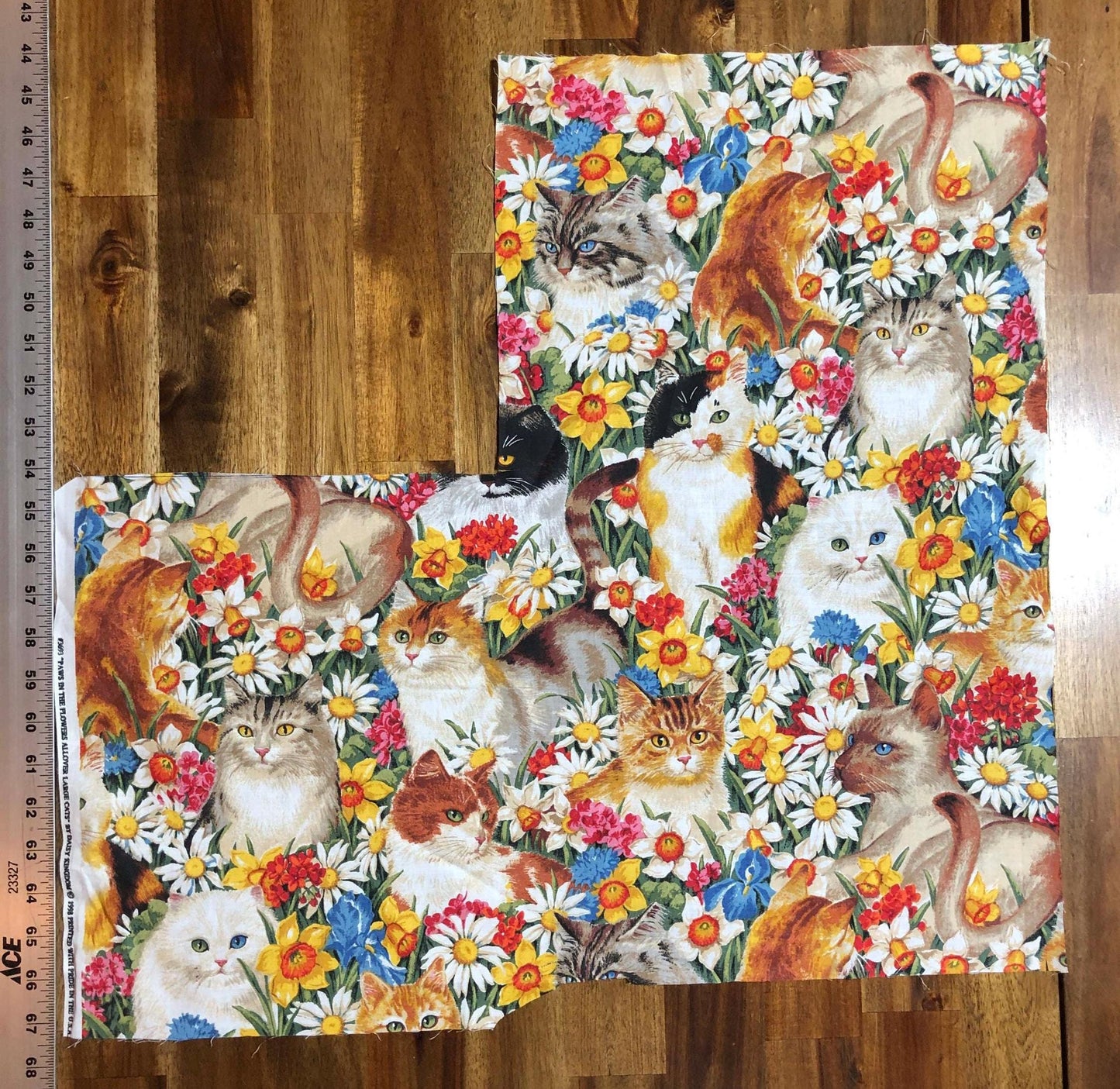 Daisy Kingdom Fabric, Paws in the Flowers, Large Cats, sewing fabric, quilting, Vintage, OOP fabric, cat fabric, animal fabric