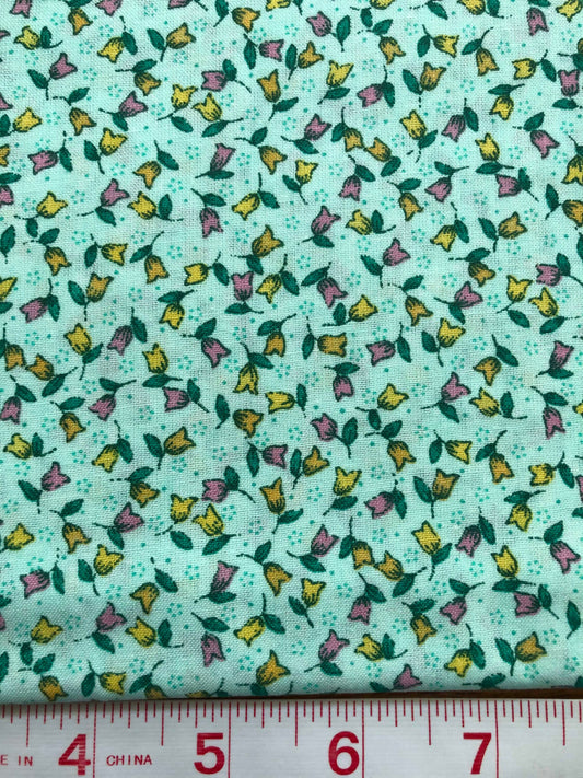 Small Tulip Green Floral 100% Cotton, Quilting Fabric, sewing, Fabric by the Yard, Beautiful Floral Print, Tulip Fabric, Floral Fabric