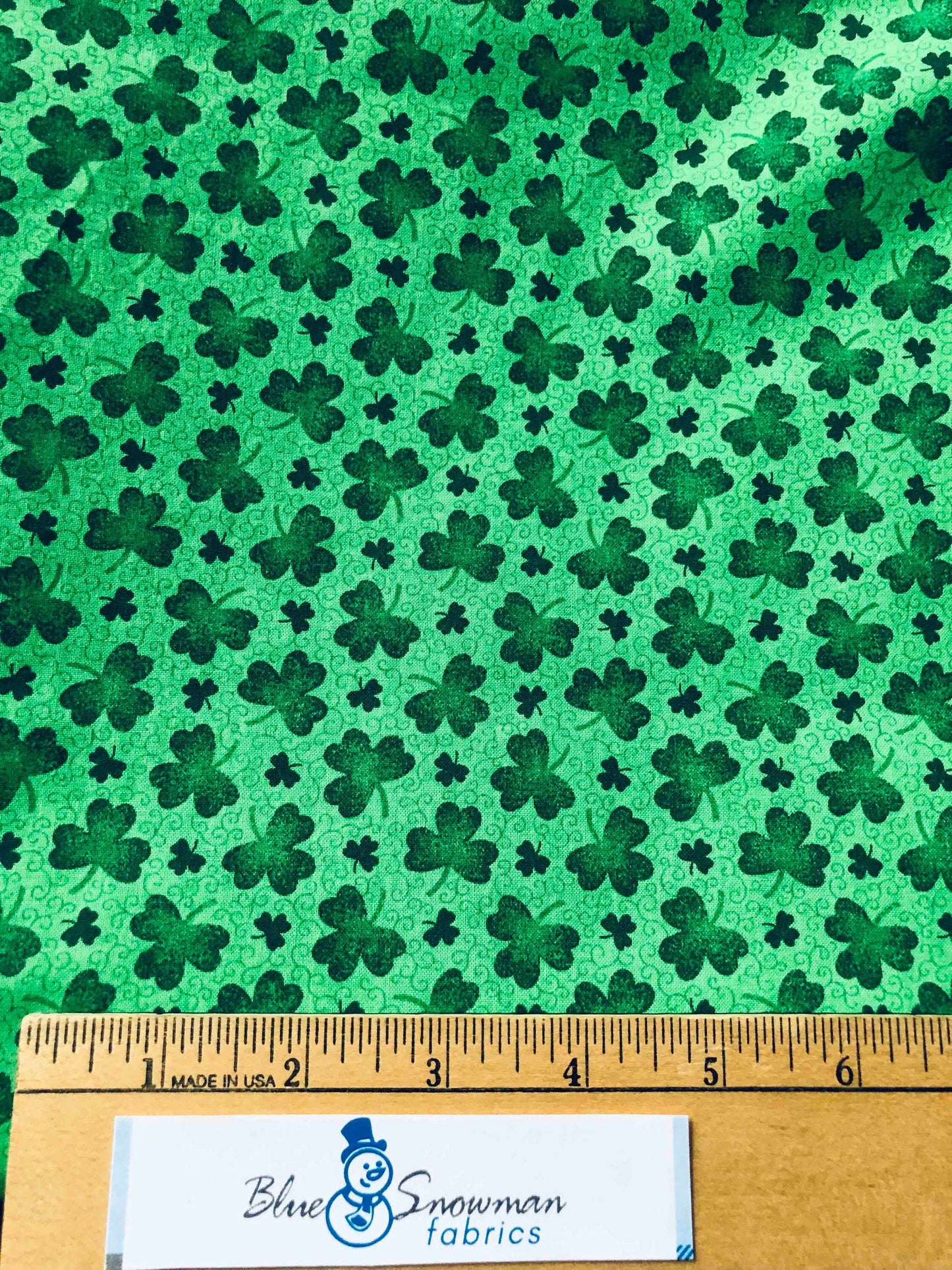 St Patrick's Day Green Shamrock Fabric 100% Cotton, quilting fabric, Sewing, crafting, four leaf clover, St Patty&#39;s fabric